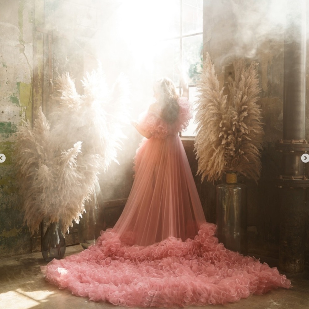 Elegant Pink Ruffled Gown - Picture 3 of 10